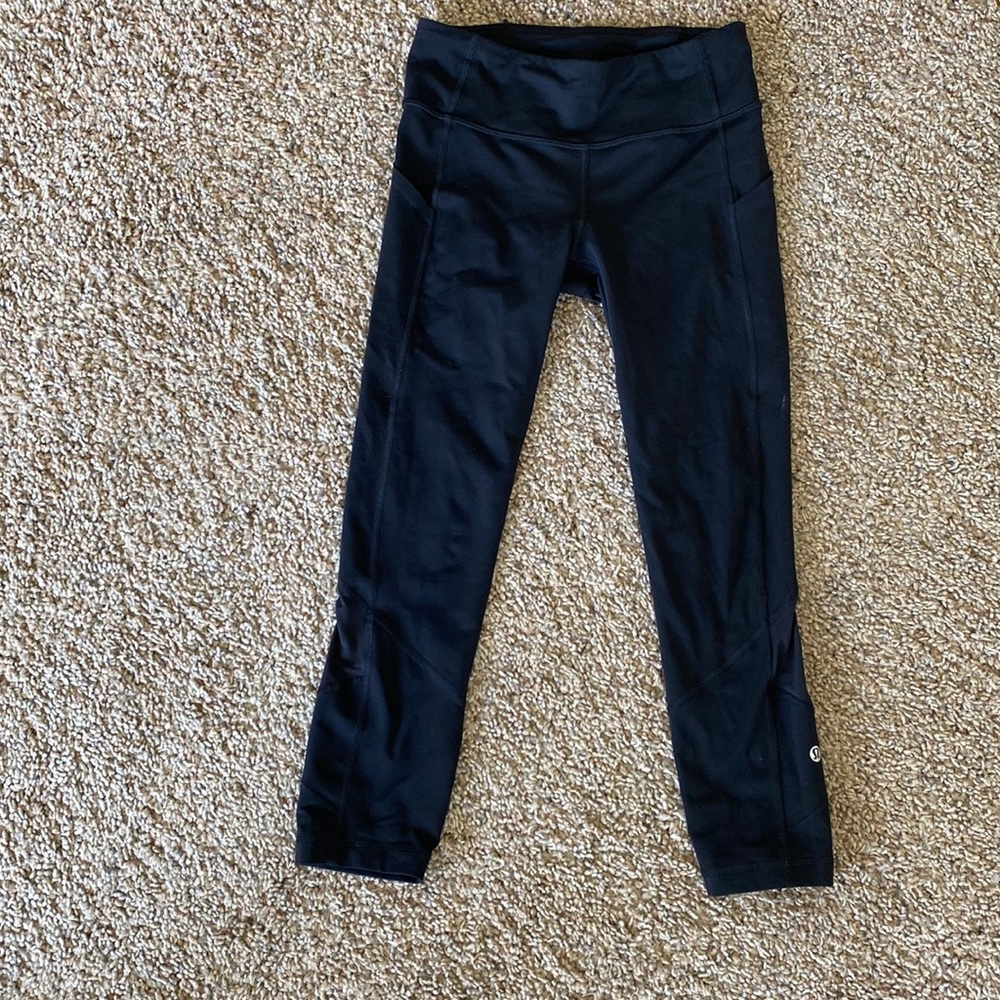 Lululemon crops